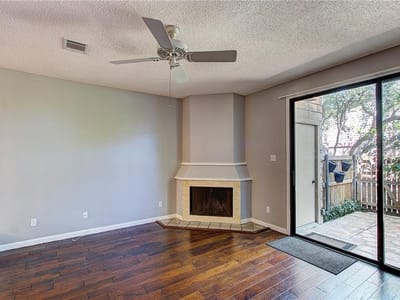 Photo 4 of 18 at 7122 Wood Hollow DR Unit #14 - 2 bed 1 bath home