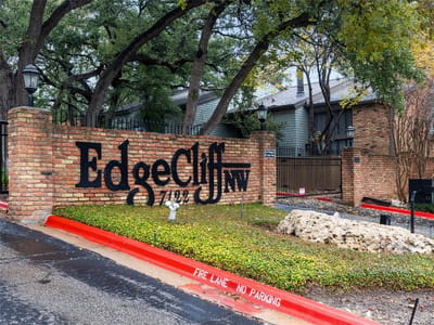 Living area at 7122 Wood Hollow DR Unit #8 - 2 bed 2 bath home