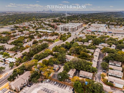 Photo 2 of 34 at 7122 Wood Hollow DR Unit #86 - 2 bed 1 bath home
