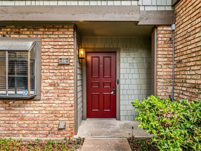 Photo 3 of 34 at 7122 Wood Hollow DR Unit #86 - 2 bed 1 bath home