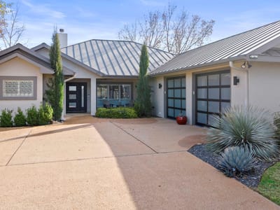 Living area at 715 Mountain Leather - 3 bed 2 bath home