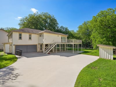 Primary bedroom at 716 River Cliff Dr - 3 bed 3 bath home