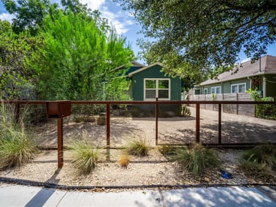 Property photo 4 at 719 Springdale RD - 2 bed 1 bath home