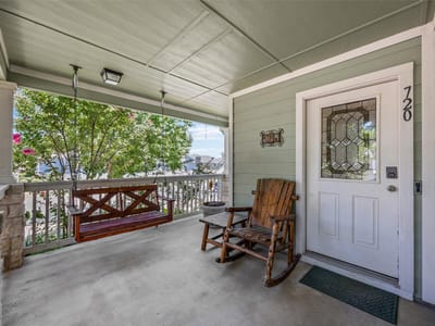 Property photo 3 at 720 Alamo Plaza DR - 3 bed 2 bath home