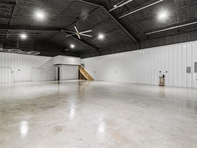 Primary bedroom at 720 Link Dr - Royal Oaks Country Club, Kingsland, TX
