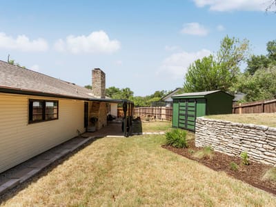 Property photo 5 at 7200 Scenic Brook DR - 4 bed 2 bath home