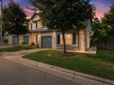 Property photo 3 at 7205 Ray Charles DR - 3 bed 2 bath home