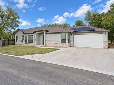 Photo 3 of 29 at 871 Fir LN - 3 bed 2 bath home