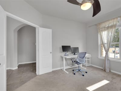 Property photo 4 at 721 Schefer ST - 4 bed 3 bath home