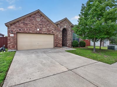 Living area at 7220 Altidore Dr - 3 bed 2 bath home