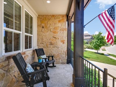 Property photo 2 at 724 Dayridge DR - 4 bed 3 bath home