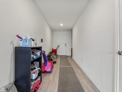 Living area at 726 Tulsa TRL - 4 bed 2 bath home
