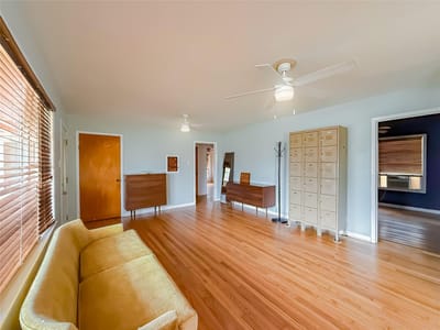 Living area at 729 N Main ST - 2 bed 2 bath home