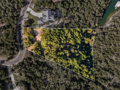 Property photo 4 at 7306 Admirals Park DR - Northshore/Lk Travis Ph 1, Jonestown, TX