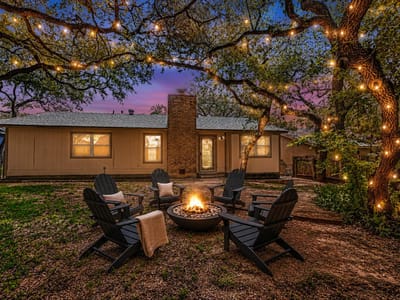 Living area at 7306 Loganberry DR - 3 bed 2 bath home