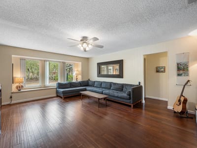 Photo 4 of 28 at 7314 Eganhill DR - 3 bed 2 bath home