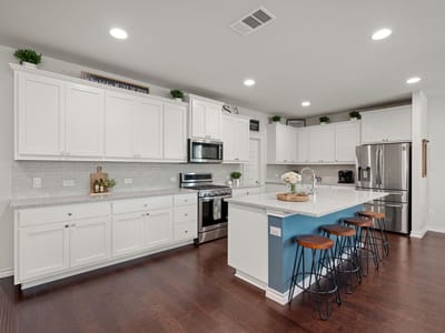 Primary bedroom at 7315 Leonardo DR - 5 bed 3 bath home