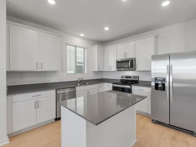 Property photo 4 at 736 Rubber Tree WAY - 4 bed 3 bath home