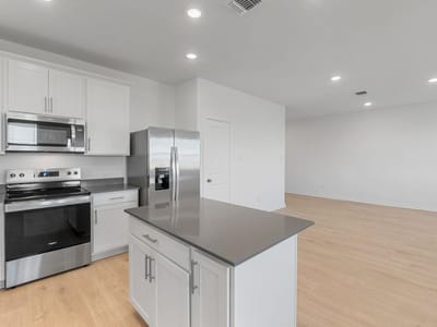 Property photo 5 at 736 Rubber Tree WAY - 4 bed 3 bath home