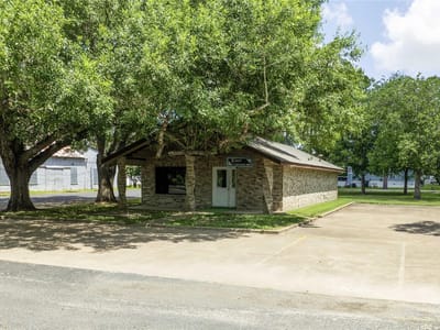 Living area at 737 N Main St - City Of Schulenburg 497, Schulenburg, TX