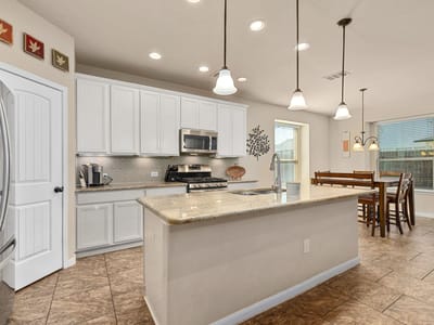 Bathroom at 738 Palo Duro Loop - 4 bed 3 bath home