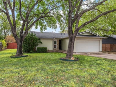 Photo 2 of 38 at 7401 Chisos PASS - 3 bed 2 bath home