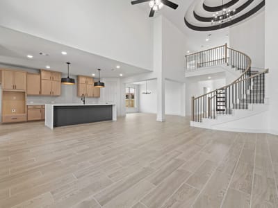 Property photo 4 at 7401 Desert Needle DR - 4 bed 3 bath home