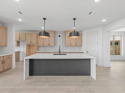 Property photo 5 at 7401 Desert Needle DR - 4 bed 3 bath home