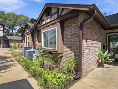 Photo 3 of 25 at 7406 Shadow Hill DR Unit #104 - 1 bed 1 bath home