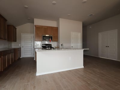 Property photo 4 at 7408 Pullman CV - 3 bed 2 bath home