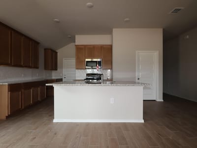 Property photo 5 at 7408 Pullman CV - 3 bed 2 bath home