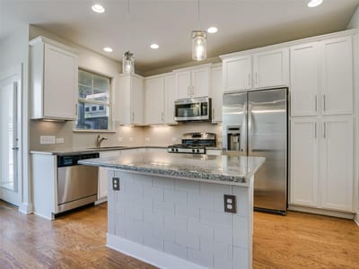 Property photo 5 at 7420 Easy Wind DR - 3 bed 2 bath home