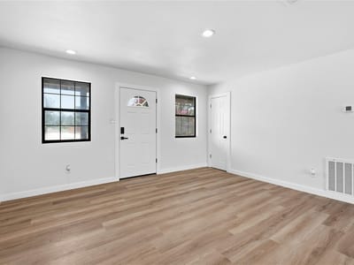 Property photo 5 at 747 Chamberlin RD - 3 bed 2 bath home