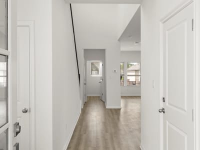 Property photo 5 at 750 Billowing WAY - 3 bed 2 bath home