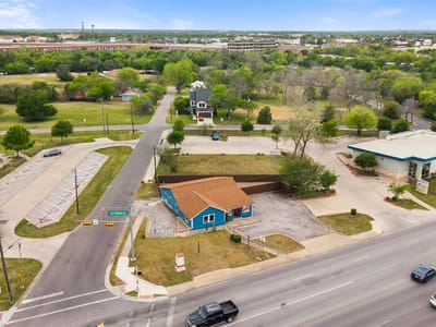 Property photo 3 at 750 S Mays ST - Bradshaw Add, Round Rock, TX