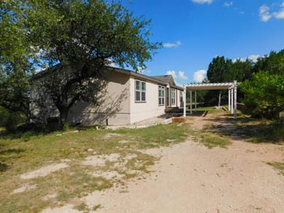 Property photo 2 at 7500 Muleshoe Bend Trl - 3 bed 2 bath home
