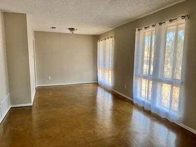 Property photo 5 at 7505 Hill Meadow CIR - 4 bed 2 bath home