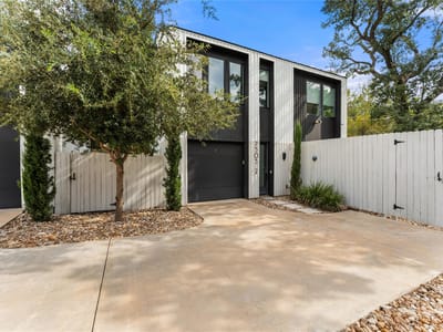 Property photo 2 at 7505 Wynne LN Unit #2 - 2 bed 2 bath home