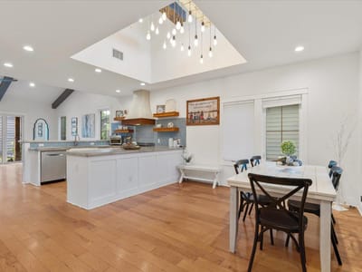 Living area at 7512 Hardy DR - 5 bed 3 bath home