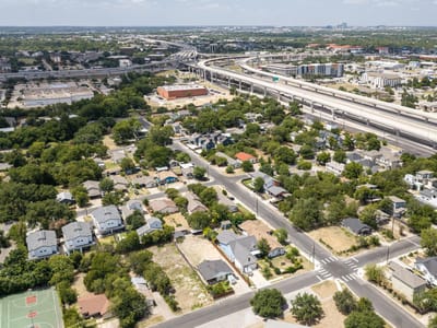 Property photo 5 at 7512 Providence Ave - Black A K 02, Austin, TX