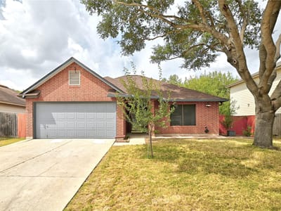 Photo 2 of 16 at 7516 Cats Eye LN - 3 bed 2 bath home