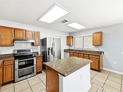 Photo 5 of 16 at 7516 Cats Eye LN - 3 bed 2 bath home