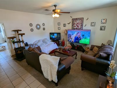 Living area at 7517 Lazy Creek Dr - Northridge Park Sec 02 Ph A-1, Austin, TX