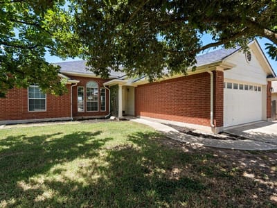 Primary bedroom at 752 Atlantis - 3 bed 2 bath home