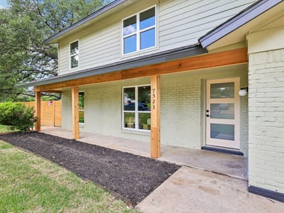 Kitchen at 7523 Glenhill RD - 4 bed 3 bath home