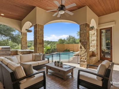Photo 4 of 40 at 755 Ranchers Club LN - 4 bed 4 bath home