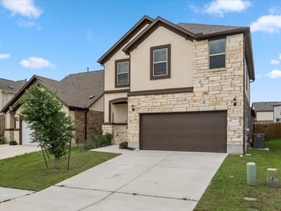 Living area at 7603 Elk Grove PATH - 4 bed 2 bath home