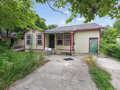 Property photo 4 at 7606 Blessing Ave - 3 bed 2 bath home
