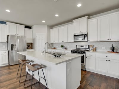Property photo 4 at 7608 Vidrine ST - 4 bed 2 bath home