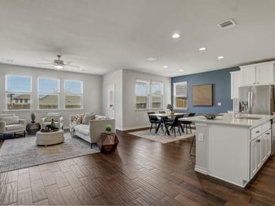 Property photo 5 at 7608 Vidrine ST - 4 bed 2 bath home